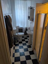 745 S 4th St, Unit 2nd floor in Philadelphia, PA - Building Photo