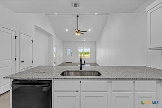 905 Smoke Tree Ln in Killeen, TX - Building Photo - Building Photo