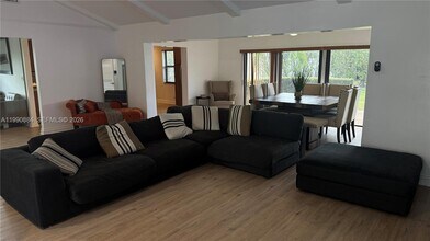 4905 Bayberry Ln in Tamarac, FL - Building Photo - Building Photo