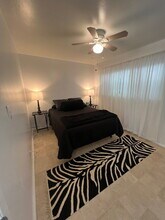 1132 Dover Ln in Ventura, CA - Building Photo - Building Photo