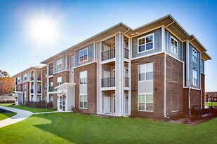 Flats at Stones Crossing in Greenwood, IN - Building Photo