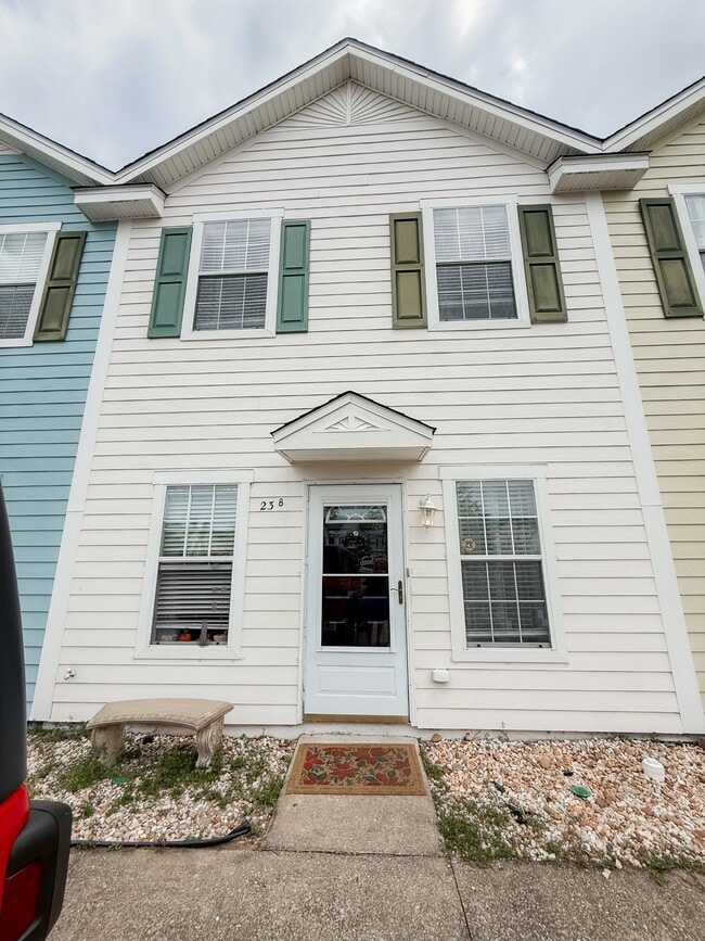 property at 23 Old Courthouse Way