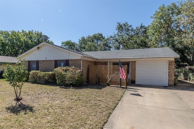 property at 817 Edgehill Dr