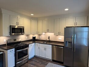 118 N Bridge St, Unit 118 N. Bridge St. in Somerville, NJ - Building Photo - Building Photo