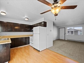 224 W 21st Ave in Kennewick, WA - Building Photo - Building Photo