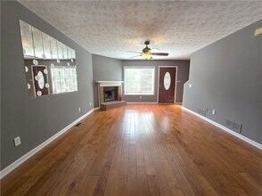 117 Davis Mill Ct in Lawrenceville, GA - Building Photo - Building Photo