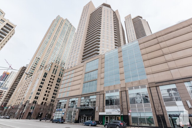 property at 545 N Dearborn St