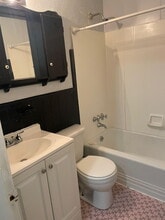 7125 Greenhaven Dr in St. Louis, MO - Building Photo - Building Photo