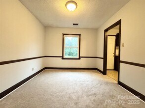 6738 Old Meadow Rd in Charlotte, NC - Building Photo - Building Photo