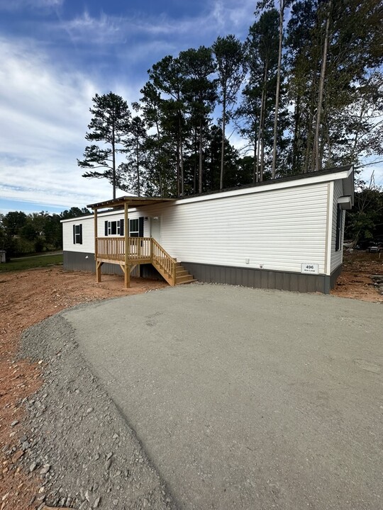 458 Frank Arrowood Rd in Cornelia, GA - Building Photo