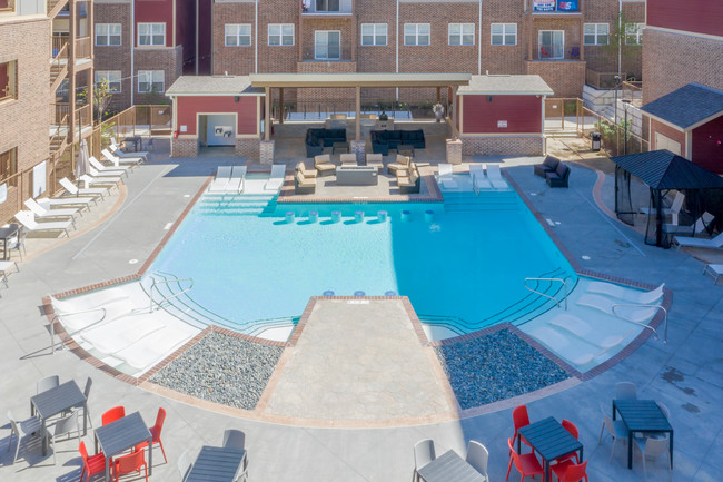 The Locale Fayetteville | Student Housing in Fayetteville, AR - Building Photo - Building Photo