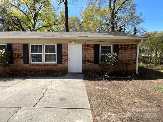 property at 425 Carpenter St