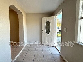 6604 S Kissimmee St in Tampa, FL - Building Photo - Building Photo