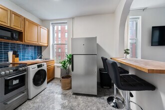 1585 3rd Ave, Unit SI ID1323912P in New York, NY - Building Photo - Building Photo
