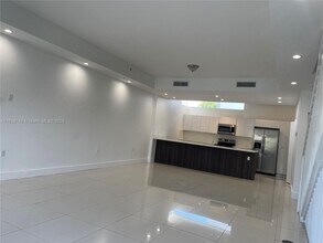 1813 Madison St in Hollywood, FL - Building Photo - Building Photo