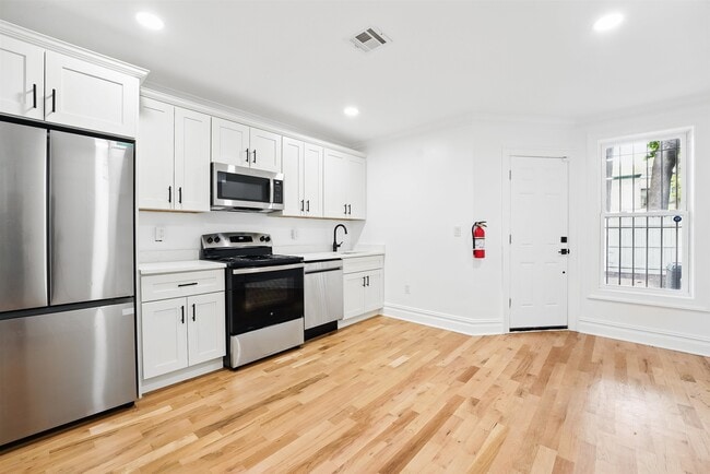 property at 52 Brinkerhoff St
