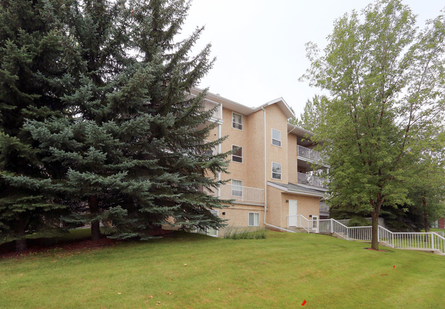 9760 176th St NW in Edmonton, AB - Building Photo - Primary Photo