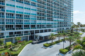 Point of Americas in Fort Lauderdale, FL - Building Photo - Building Photo