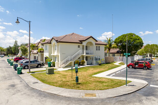 Ibis Villas at Doral Apartments