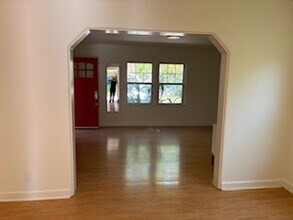 4969 Vincent Ave in Los Angeles, CA - Building Photo - Building Photo