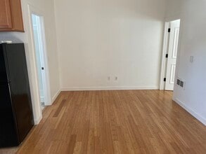 202 Bicknell Ave in Santa Monica, CA - Foto de edificio - Building Photo