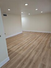 2627 NW 33rd St in Oakland Park, FL - Building Photo - Building Photo