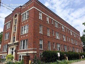 108 Washtenaw Ave in Ypsilanti, MI - Foto de edificio - Building Photo