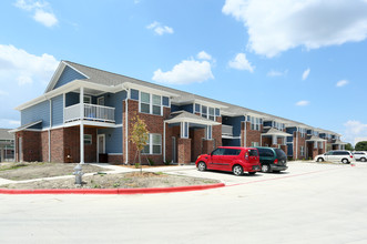 Residences of Solms Village Apartments in New Braunfels, TX - Building Photo - Building Photo