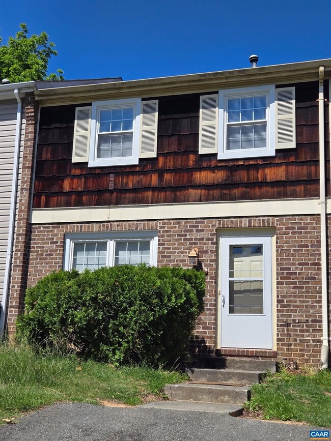 property at 1618 Townwood Ct