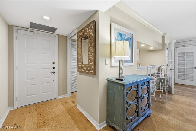 6361 Pelican Bay Blvd in Naples, FL - Building Photo - Building Photo