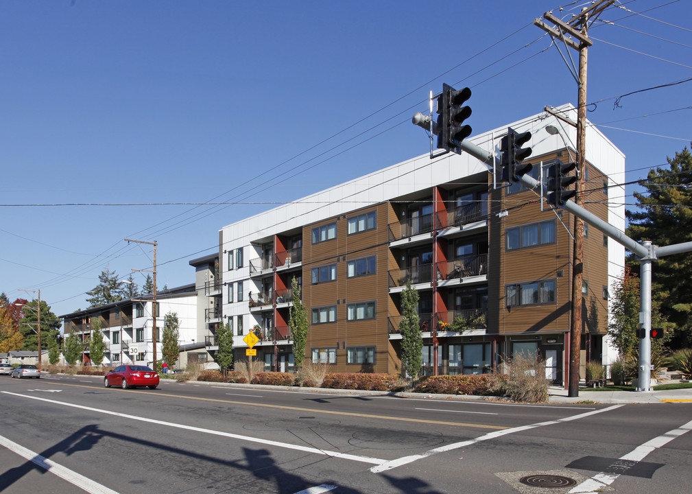 The Knoll at Tigard in Portland, OR - Building Photo