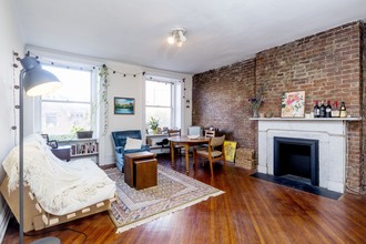 152 Montague St in Brooklyn, NY - Building Photo - Interior Photo