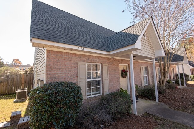 450-452 Taleeda Ct in Auburn, AL - Building Photo - Building Photo