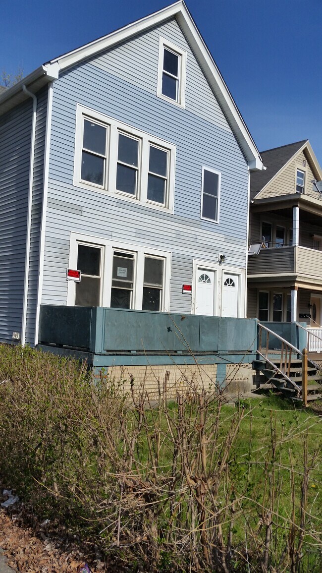 11 May St Rentals in Poughkeepsie, NY