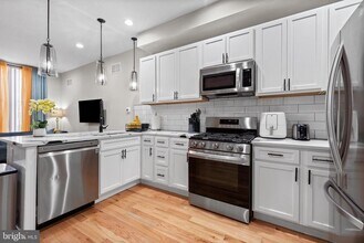 2219 E Chase St in Baltimore, MD - Building Photo - Building Photo