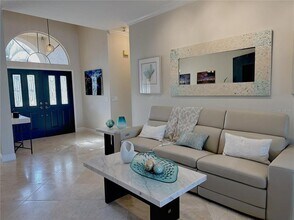 2679 Saddlewood Ln in Palm Harbor, FL - Building Photo - Building Photo
