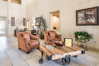 The Crossing Apartments in Beaumont, TX - Building Photo - Lobby