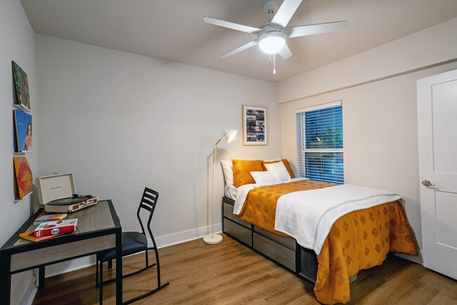 Noble 2500 | Student Housing in Austin, TX - Building Photo - Interior Photo