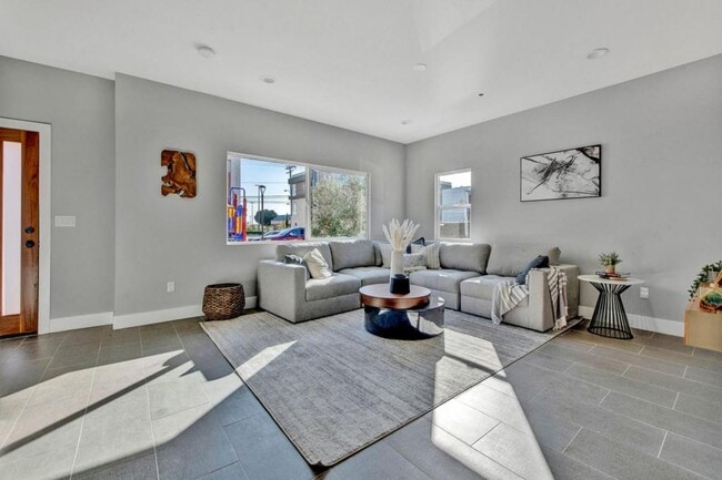 8081 Lampson Ave in Stanton, CA - Building Photo - Building Photo