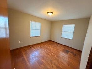 1506 Ellsworth Ave in Columbus, OH - Building Photo - Building Photo