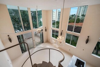 1428 West Ave, Unit 201 in Miami Beach, FL - Building Photo - Building Photo