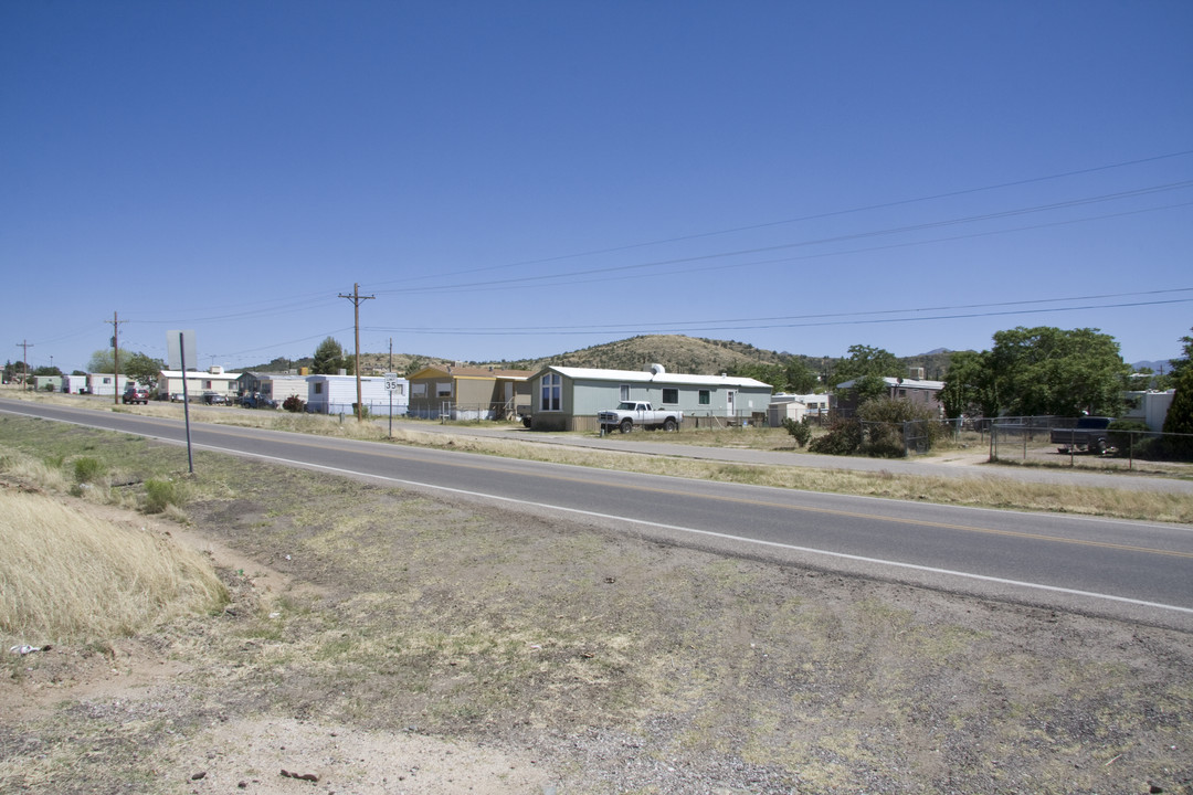 Village Square - 76 Space in Oracle, AZ - Building Photo