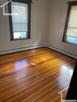 176 Powder House Blvd, Unit 3 in Somerville, MA - Building Photo