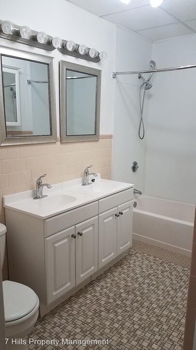 4 Hillside St in Worcester, MA - Building Photo