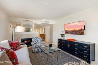 5132 N 31st Way in Phoenix, AZ - Building Photo - Building Photo