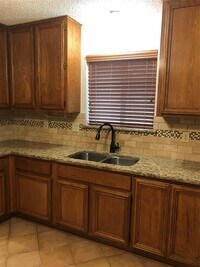 715 N Rock Dr photo'