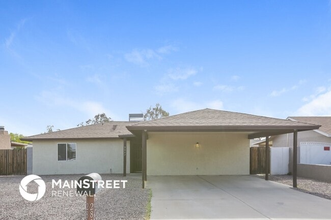 property at 2807 N 45th Dr