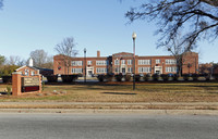 Olde School Commons in Garner, NC - Building Photo - Building Photo