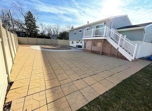 1184 Oxford St in Toms River, NJ - Building Photo - Building Photo