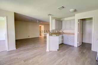 10228 Iris Ln in Waco, TX - Building Photo - Building Photo